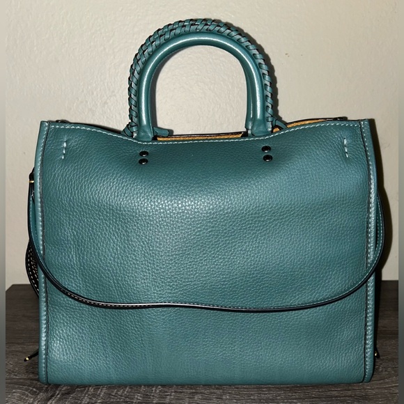 Coach Rogue 30/31 - Picture 2 of 4